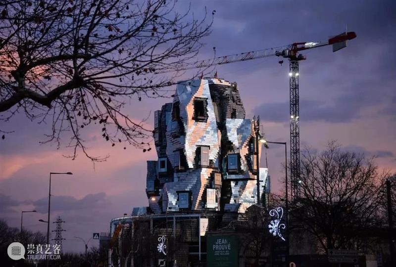 【IFA-艺术赏析】Frank Gehry|“魔法”建筑 田恬 建筑 艺术 IFA 世界上 垃圾 弗兰克 盖里 Gehry 加拿大 多伦多 崇真艺客